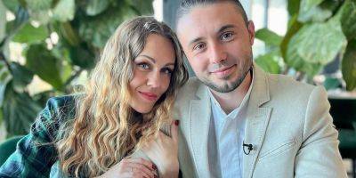 Певица Елена Тополя призналась, вернется ли еще к псевдониму Alyosha, и повлияла ли долгая разлука на ее брак с Тарасом Тополей