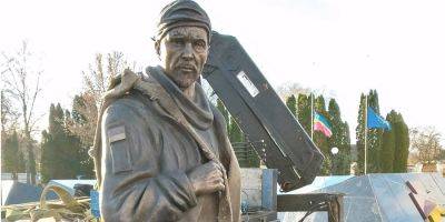 В Черниговской области установили памятник расстрелянному оккупантами Александру Мациевскому