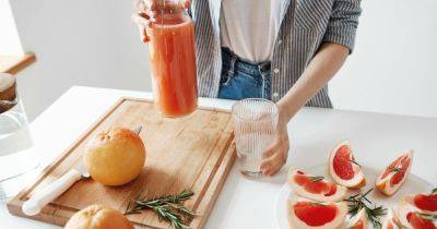 Ускорить метаболизм и похудеть: 5 полезных свойств грейпфрутового сока