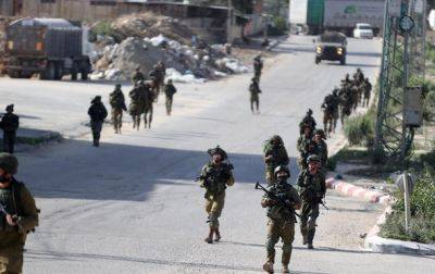 Нетаньяху впервые посетил военных в секторе Газа