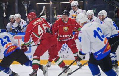 Drużyna hokejowa Prezydenta Białorusi odniosła drugie zwycięstwo w nowym sezonie