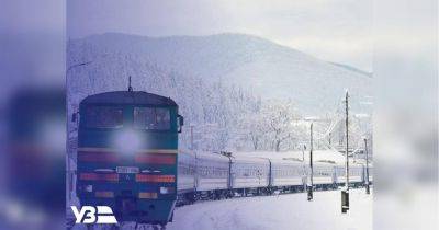 Задержка в пути — почти час: «Укрзалізниця» сообщила, какие поезда сейчас опаздывают из-за непогоды
