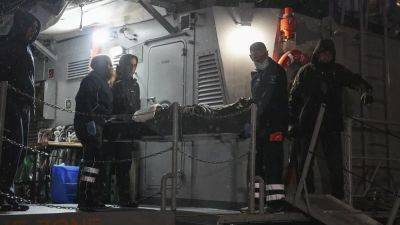 У греческого острова Лесбос затонуло грузовое судно с 14 членами экипажа