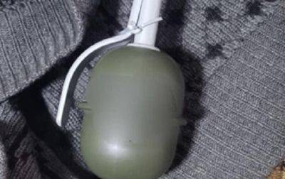 В Киевской области мужчина угрожал взорвать гранату в доме