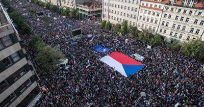 Петр Павел - Петр Фиала - В Чехии проходят масштабные митинги против повышения налогов - dsnews.ua - Украина - Чехия