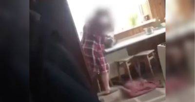 Била металлической ножкой стола и издевалась: воспитательница дома семейного типа в Киевской области пытала детей