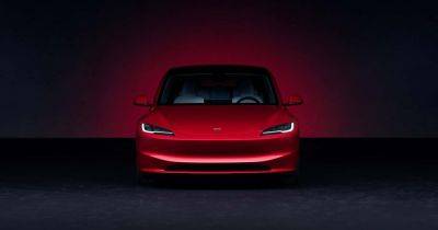 Электромобиль Tesla Model 3 получил инновационный капот с защитой пешеходов (фото)