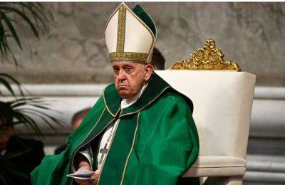 Папа римский сообщил, что у него обнаружили воспаление лёгких