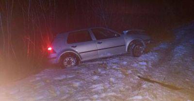 На Харьковщине водитель Subaru Forester сбил двух военнослужащих и скрылся с места ДТП (ФОТО)