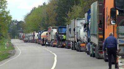 Словацкие перевозчики угрожают снова перекрыть границу