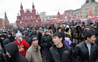 В РФ обяжут мигрантов подписывать "соглашение о лояльности" при въезде