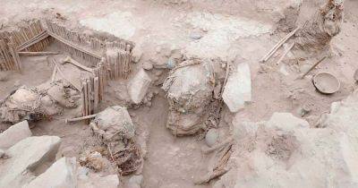Перу - Сохранились несмотря на тысячелетний возраст: археологи обнаружили мумии подростков в Лиме (фото) - focus.ua - Украина - шт.Флорида - Лима - Находка