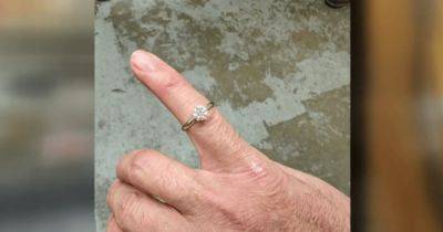 Ошибочно выброшенное на помойку кольцо чудом вернулось к женщине (фото, видео)