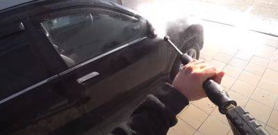 Ошибка, которую допускает каждый: нужно ли мыть автомобиль, когда наступает осень