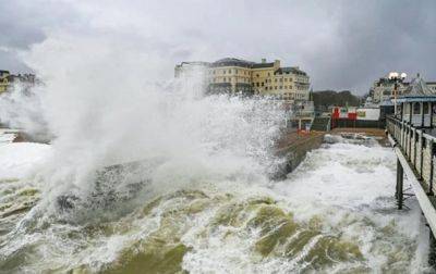 Мощный шторм Сиаран в Западной Европе унес жизни шести человек