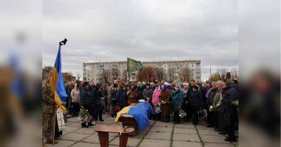 Связь с ним оборвалась в феврале: возле Волновахи погиб учитель из Черкасской области