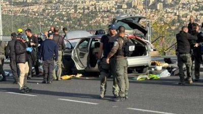 Теракт в Иерусалиме: трое израильтян убиты, 11 ранены