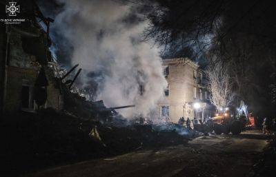​​​​​​​Оккупанты ударили ракетами С-300 по Донецкой области: среди пострадавших 4 ребенка, под завалами ищут людей