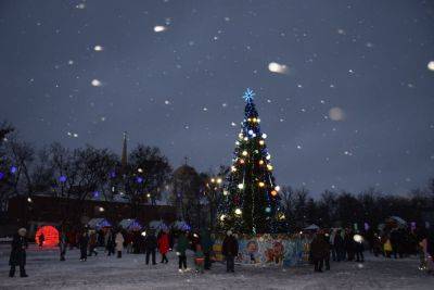 Только фотозоны: в городе на Харьковщине отказались от новогодних гуляний