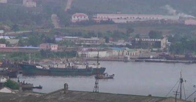 Плывут в обход: КНДР отправила РФ 2 тысячи контейнеров со снарядами и ракетами, — Reuters