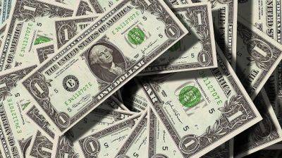 НБУ отменил все ограничения на продажу наличной валюты населению