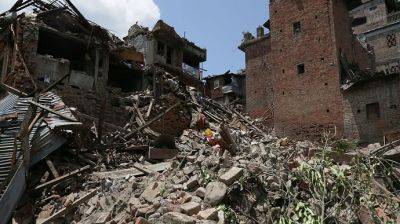 Землетрясение в Непале унесло жизни по меньшей мере 70 человек