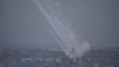 ХАМАС атакуют уже месяц. Как он умудряется продолжать ракетные обстрелы Израиля
