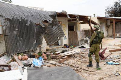 Первый израильский репортаж из зоны наземной операции в Газе: все в руинах, ни одного палестинца