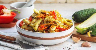 Салат из кабачков и огурцов на зиму: рецепт вкусной закуски