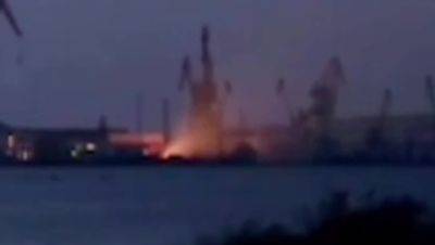 Удар по заводу в Керчи - поражено российское судно - подробности
