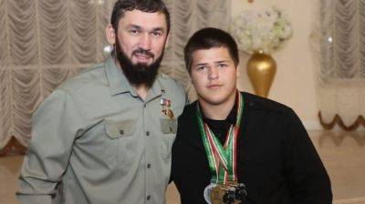 Кадыров назначил сына, избившего человека в СИЗО, в свою службу безопасности
