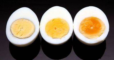 Переварил и отравился: врачи рассказали, почему опасно долго готовить яйца