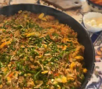 Как у Оли Поляковой: быстрый и простой рецепт вкуснейшего риса по-китайски