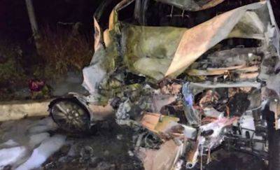 Смертельное ДТП в Алмалыке: водитель Cobalt врезался в столб и сгорел вместе с машиной