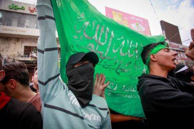 ЦАХАЛ продолжает аресты на Западном Берегу, изъято оружие и пропагандистские материалы