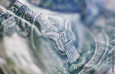 ЦБ объявит о реализации отложенных покупок валюты по бюджетному правилу до конца года