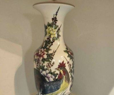 Старые советские вазы стоят 76 тысяч гривен: которые больше нравится коллекционерам