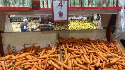 После скандала с помидорами: Рами Леви продает морковь и кабачки из Турции
