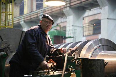Рабочие пошли воевать: есть ли бронь на харьковских заводах — ответ ЦЗ