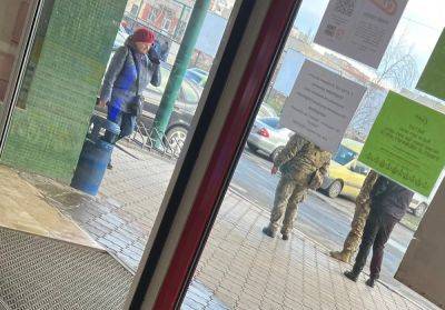Мобилизация на Закарпатье - суд оправдал мужчину, которого забрали в ТЦК из магазина