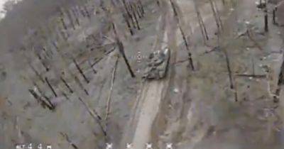 Два за операцию: пилоты подразделения "VORON 100" эффектно уничтожили российские танки (видео)