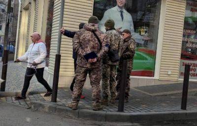 Мобилизация в Украине – военные и полиция будут поквартирно обходить призывников