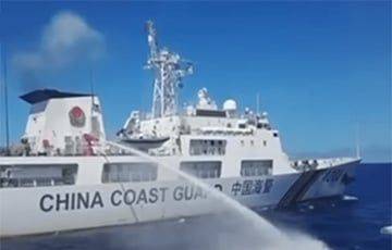 Джо Байден - Китай атаковал филиппинские корабли в лагуне Скарборо - charter97.org - Китай - США - Вашингтон - Белоруссия - Филиппины