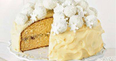 Встречаем Рождество: рецепт бисквитного торта с белым шоколадом и фисташками - focus.ua - Украина