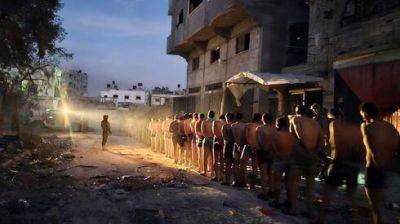 Новые фото: террористы сдаются в плен на севере Газы