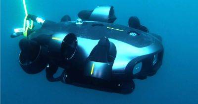 Ныряет на 200 м и снимает в 4К: представлен новый подводный дрон FiFish E-GO (видео)