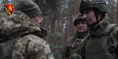 Главнокомандующий Вооруженных сил Швеции посетил украинских военных на передовой