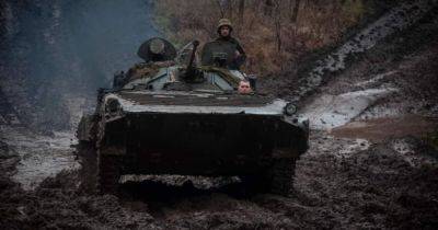 Азов - Грызуны и грязь: как изменились условия бойцов в окопах с приходом зимы, — WSJ - focus.ua - Украина - Ирак