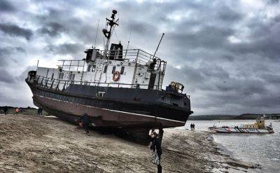 На берег Перу выбросило два «загадочных корабля-призрака»