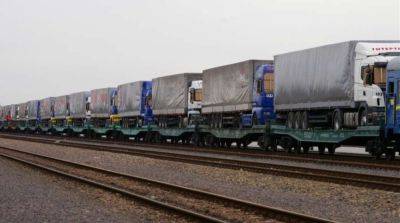 В Польшу по железной дороге прибыла первая партия украинских грузовиков